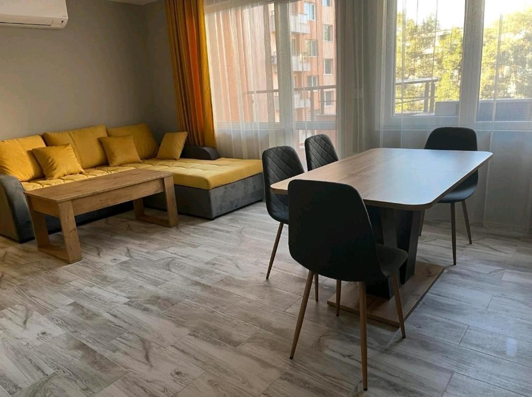 Boutique Apartment Plowdiw Exterior foto